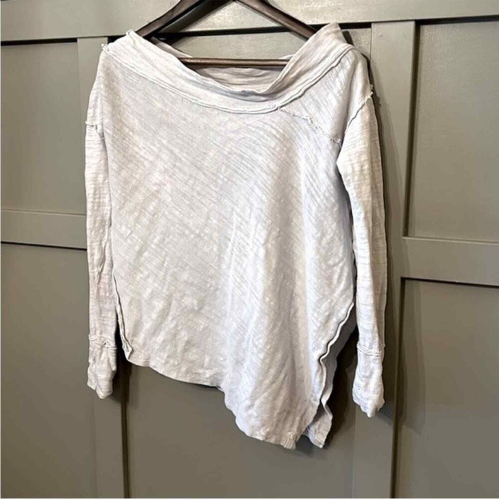 Free People To the Right Off the Shoulder Knit Top Size: XSmall​ - Picture 8 of 12
